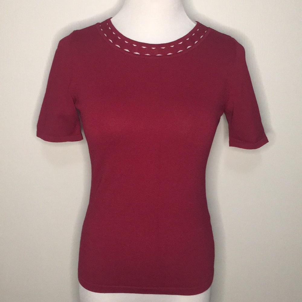 BNWT White House Black Market Red Top in XXSP